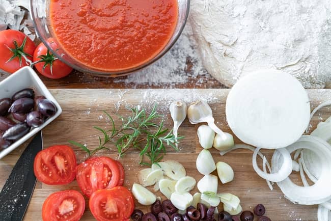 Storing tomato paste