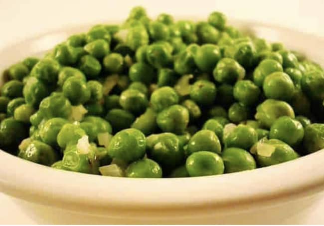 Buttery peas with thyme