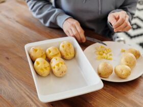 Can You Eat Raw Potatoes? 5 Risks of Eating Raw Potatoes!