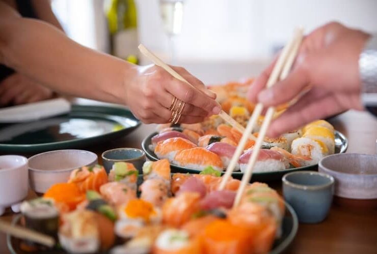 What To Eat With Crab Cakes? 21 Mouth Watering Side Dishes