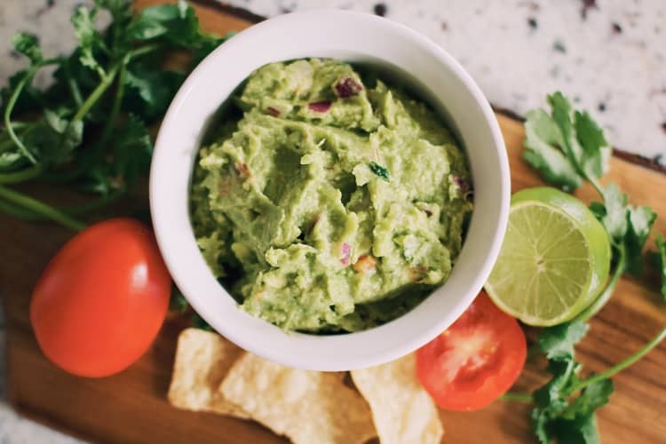 Can You Eat Brown Guacamole? Is It Safe To Eat?