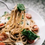 What Goes Good With Chicken Parmesan? 21 Side Dishes!