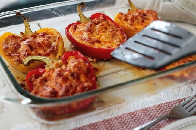How long does it take to bake stuffed peppers at 400 degrees