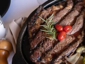 How to Cook a Ribeye Steak on the Stove: Delicious Recipe!