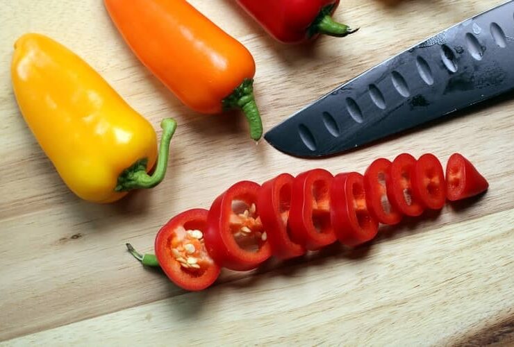 11 Scotch Bonnet Pepper Substitutes (Best choices)