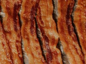 How Long to Bake Bacon at 400 Degrees? Delicious Recipe!