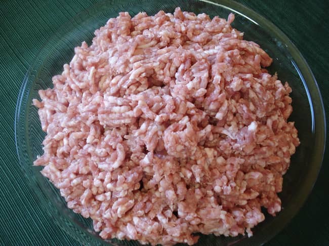 The difference between ground pork and sausage