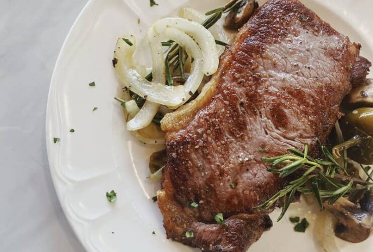 How To Cook Steak In Oven Without A Cast Iron Skillet?