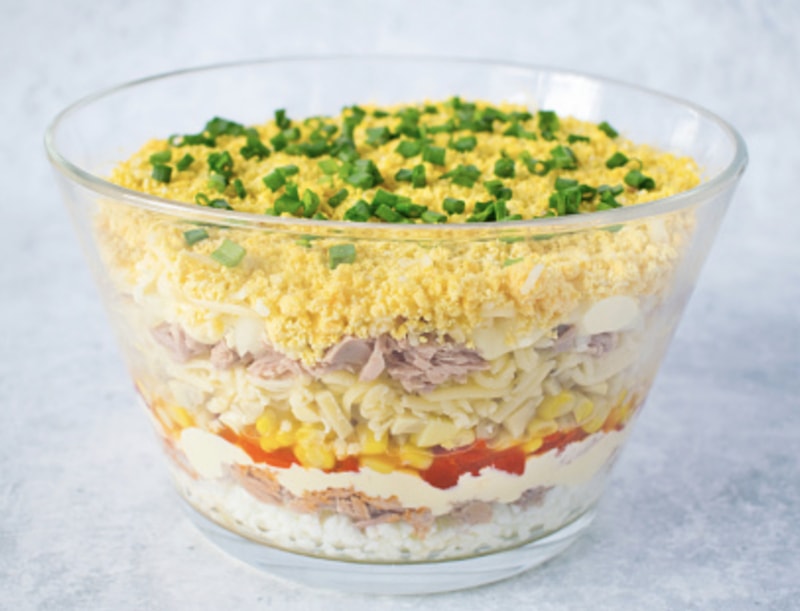 Pioneer Woman 7 Layer Salad Recipe: So Good!