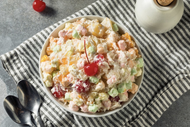 Ambrosia Salad Recipe from Pioneer Woman (Easy)