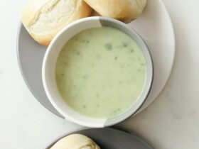 Leek and Potato Soup With No Cream: Easy Recipe