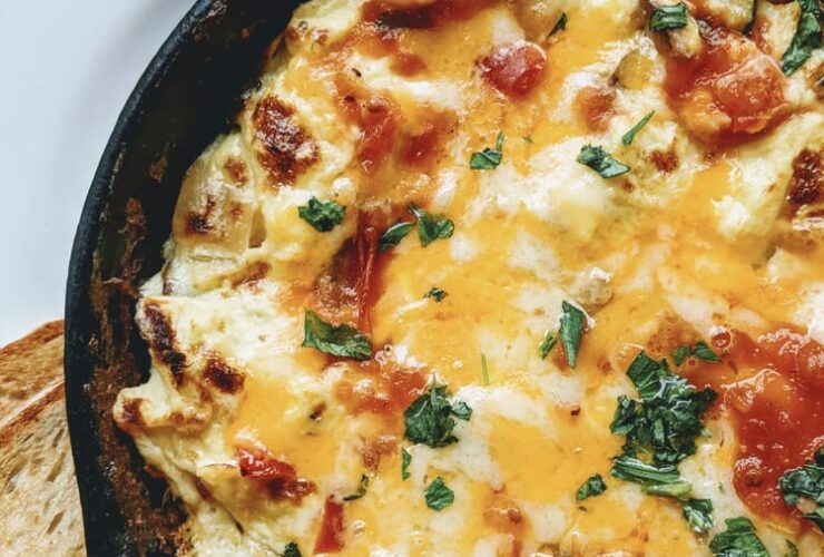 Do You Cover Baked Mac and Cheese With Foil? Tips!