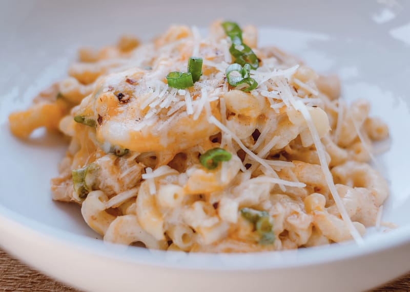 Crockpot Mac and Cheese with Velveeta (Pioneer Woman) HotSalty