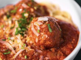 Costco Meatballs Cooking Instructions (Quick Recipe)
