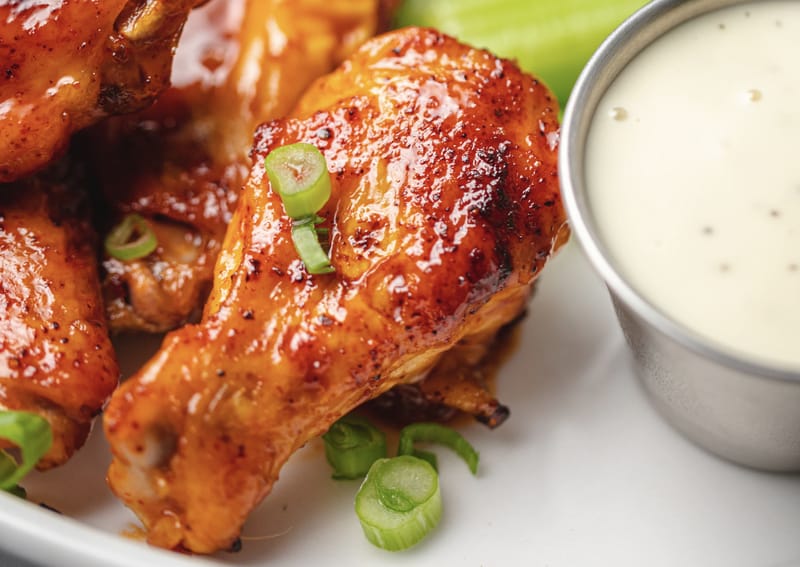what is the minimum internal cooking temperature for chicken wings