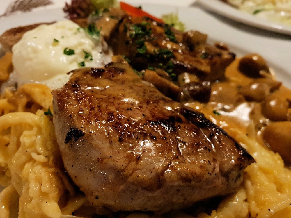 How long to cook pork tenderloin in the oven at 400ºF