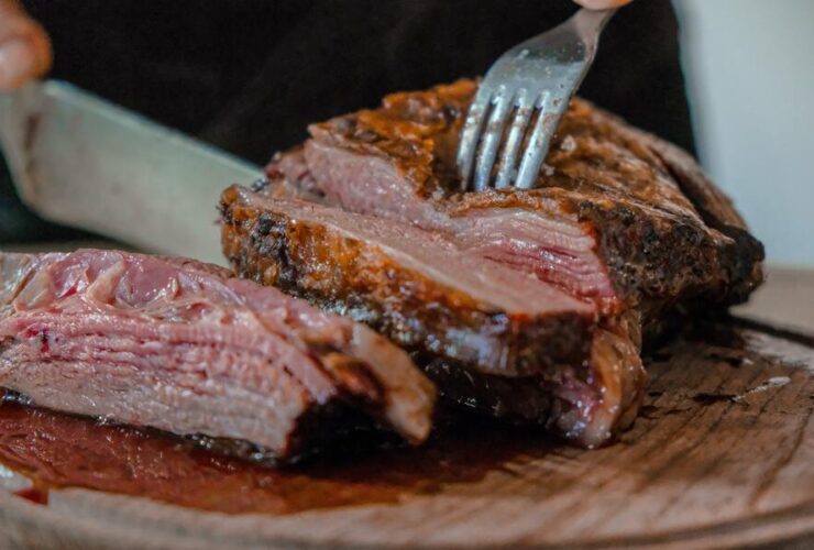 How Long to Cook Pork Shoulder at 300ºF & 350ºF? Recipe
