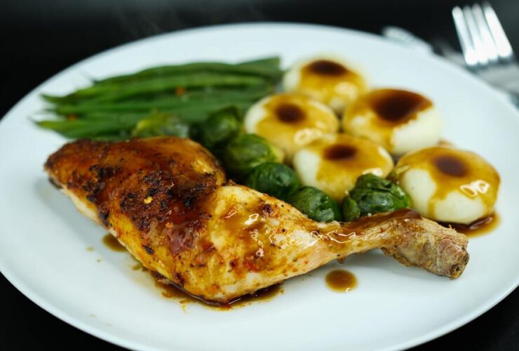How Long to Bake Chicken Quarters at 350 and 375ºF? (Recipe)