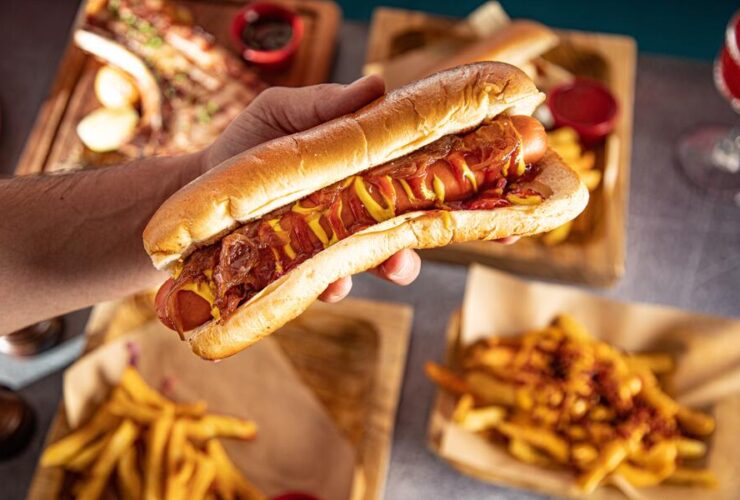 How Long to Bake Hot Dogs at 425ºF? Quick Recipe!