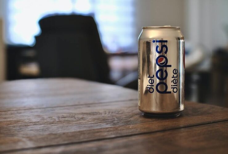 Does Diet Pepsi Have Caffeine? Ingredients List