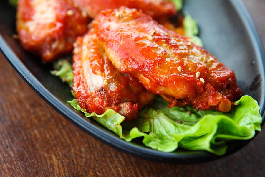 Chicken wings with salad