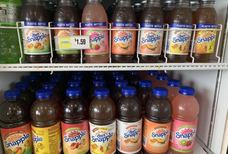 Does Snapple Have Caffeine? (and Diet Snapple)