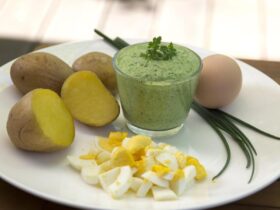 Casa Ole Green Sauce (Secret Copycat Recipe)