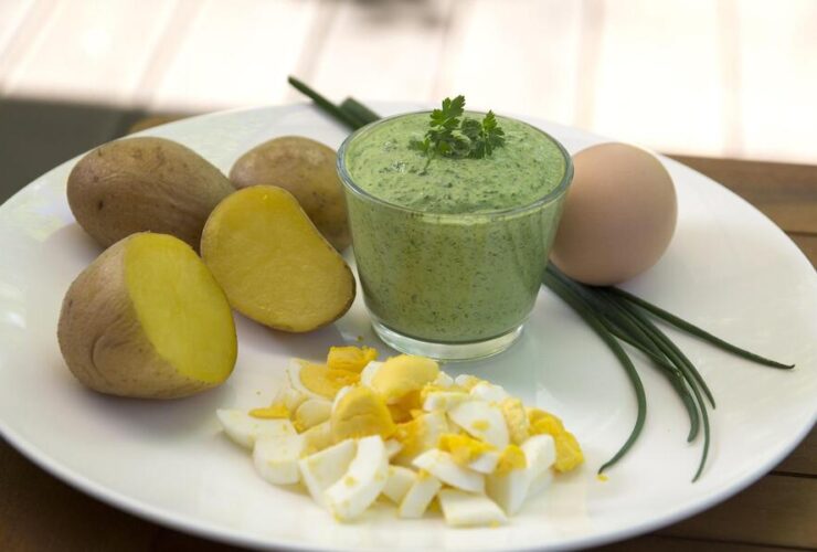 Casa Ole Green Sauce (Secret Copycat Recipe)