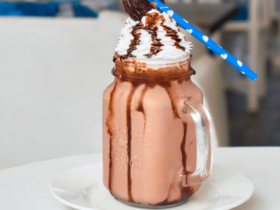 Black and White Milkshake Recipe: How to Make at Home?