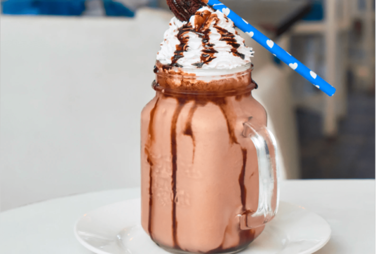 Black and White Milkshake Recipe: How to Make at Home?